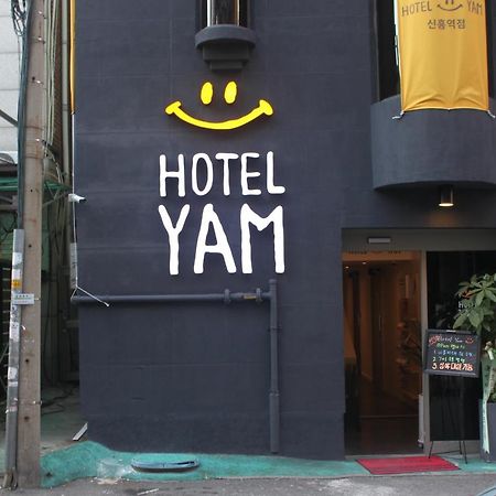 Hotel Yam Sinheung Station Seongnam Esterno foto